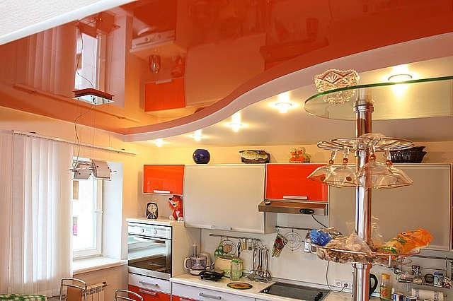 Оранжевый натяжной потолок